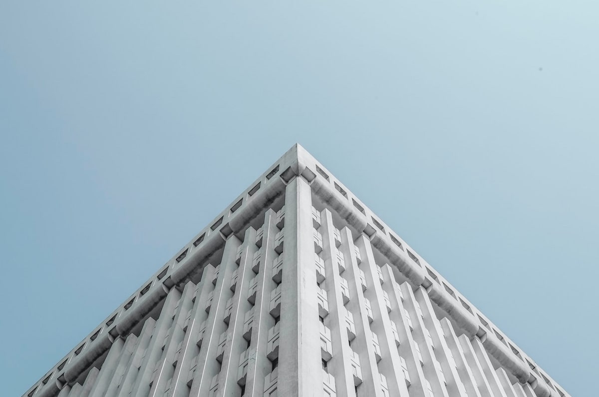 李梦晒老詹签名视频：愿我的老板和这位远道而来的老板影响更多人